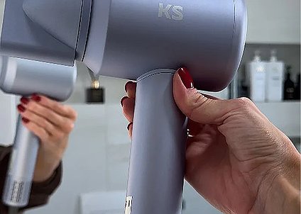 Безопасно ли сушить шерсть собак и кошек феном KS Home Power lilac?