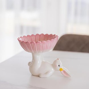 Декоративна цукерниця «Милий кролик»
