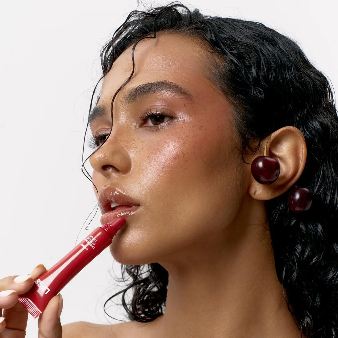 Фото 2 - Блиск для губ Lipss "Cherry Lip Gloss", 8 мл Фото 2 - Блиск для губ Lipss "Cherry Lip Gloss", 8 мл