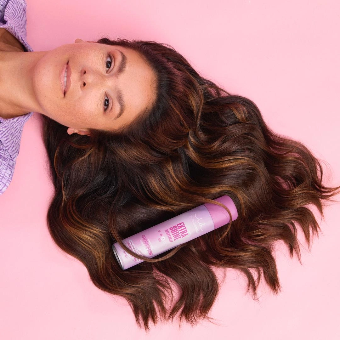 Фото 4 - Лак для волос с сильной фиксацией Invisibobble HAIR STYLING Power Hold Hair Spray, 250 мл Фото 4 - Лак для волос с сильной фиксацией Invisibobble HAIR STYLING Power Hold Hair Spray, 250 мл